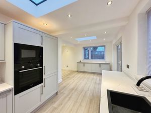 Photo 13- click for photo gallery